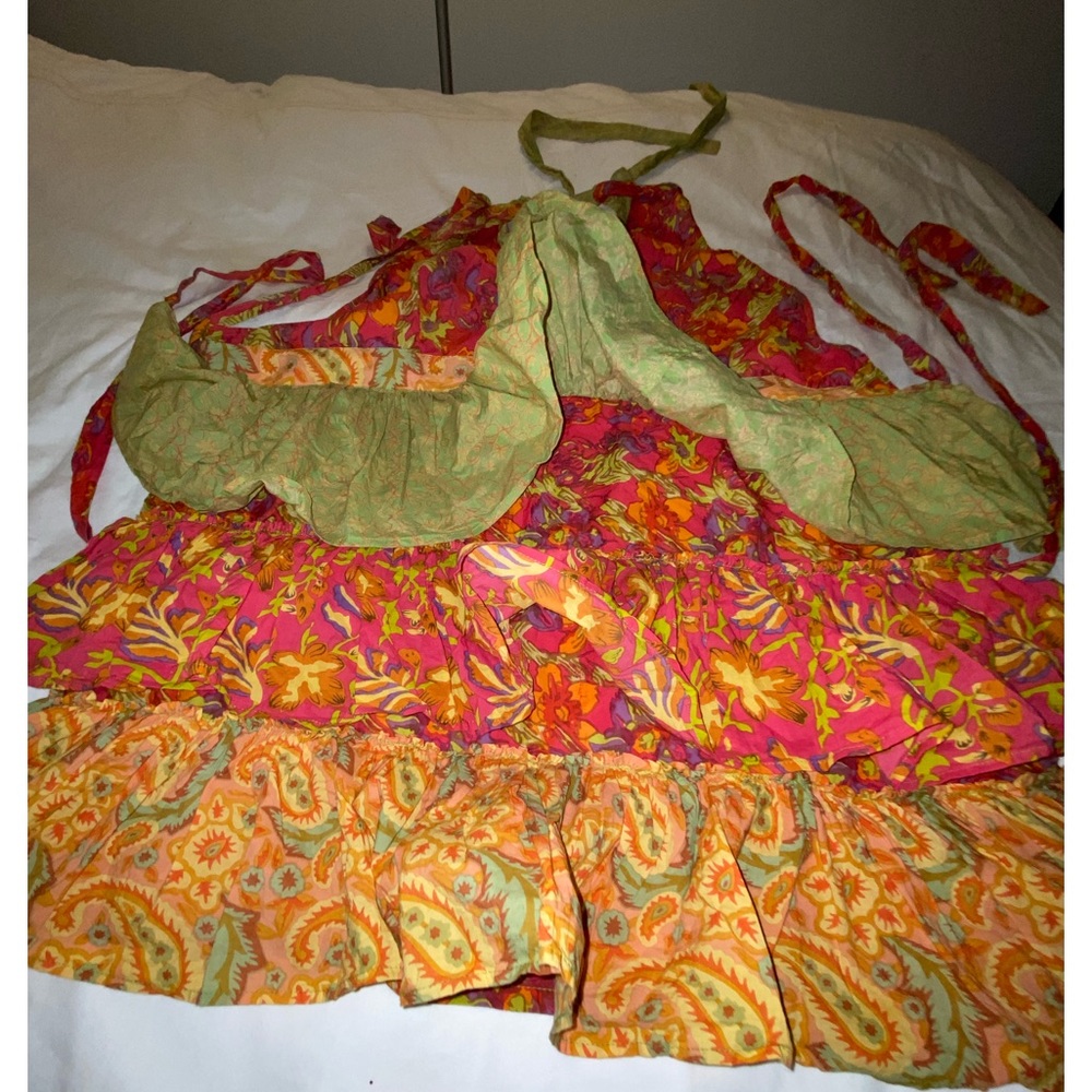 Pier Import apron